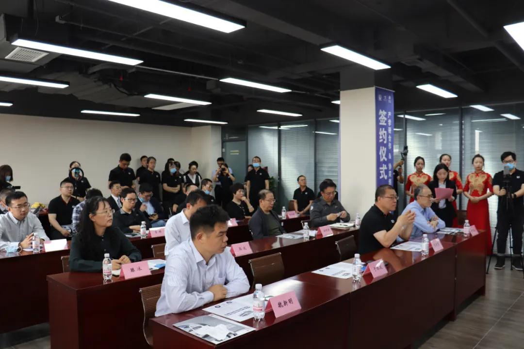 儀式現(xiàn)場 儀式現(xiàn)場