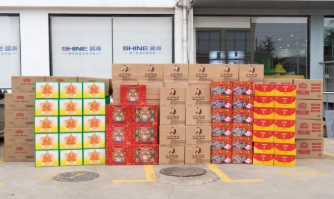 小年至 年味濃！關(guān)懷備至，濃濃溫情暖人心
